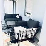 Apartment Beautiful 3min From The