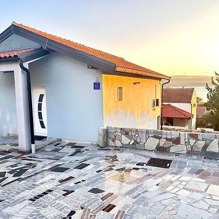 Beautiful 3min From The דירה *