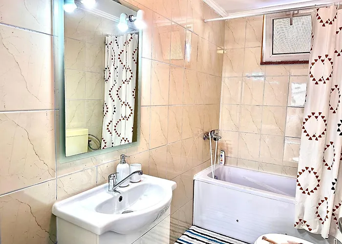 Beautiful 3min From The Apartment