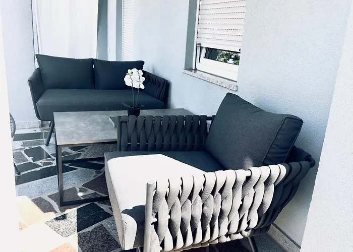 דירה Beautiful 3min From The