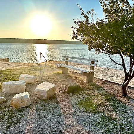 Beautiful 3min From The Апартаменты Krusevo (Zadar)