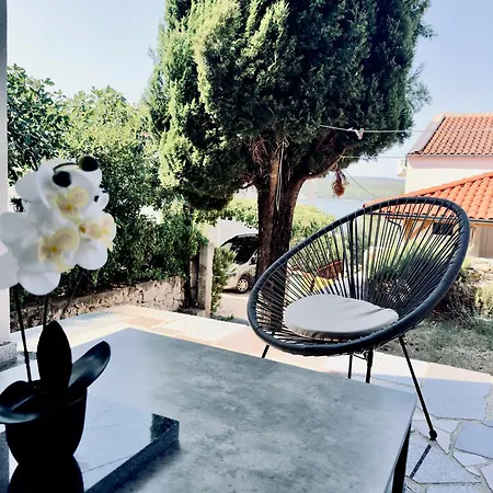 Beautiful 3min From The